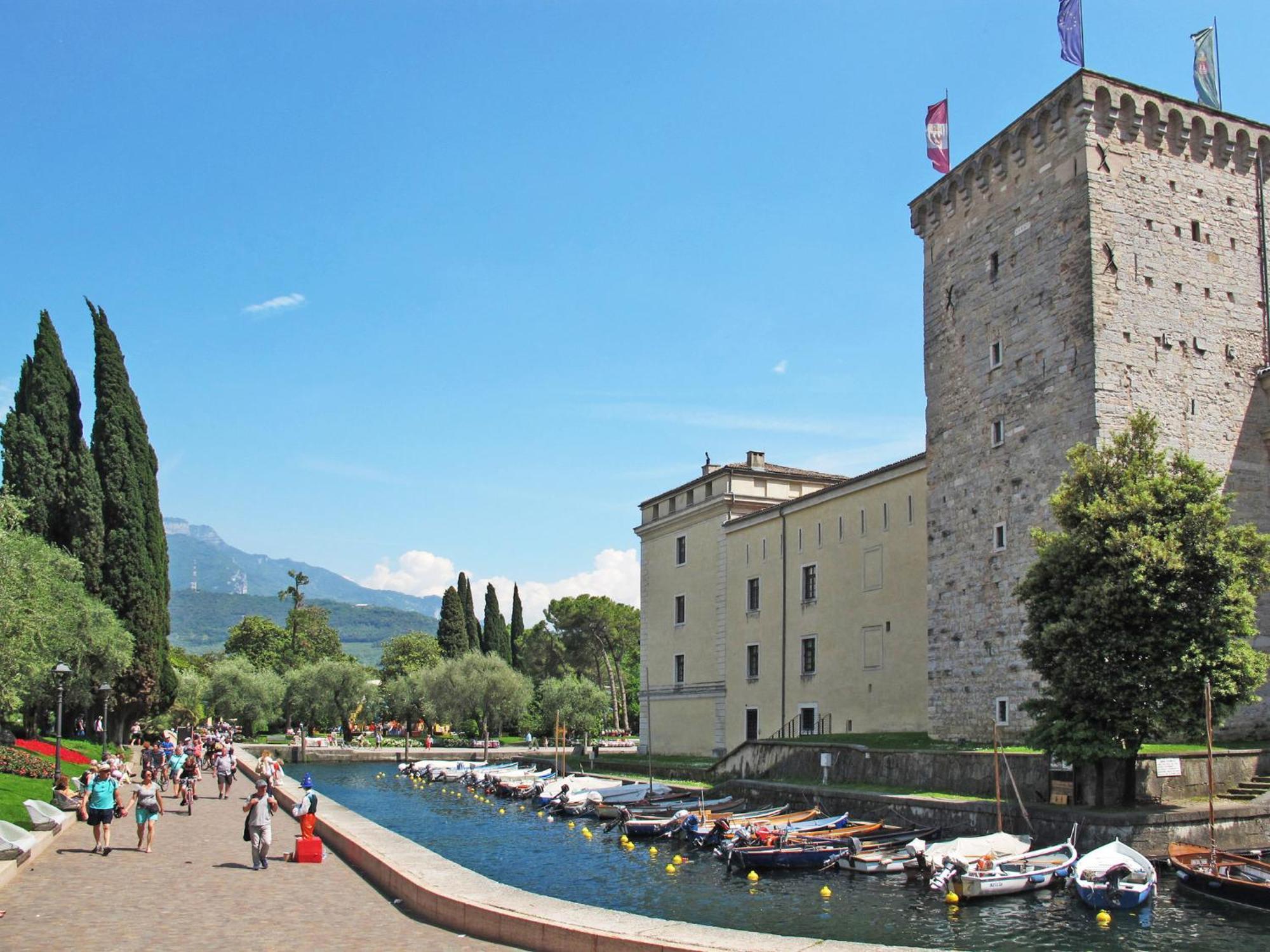 Appartement Sunlake By Interhome Riva del Garda